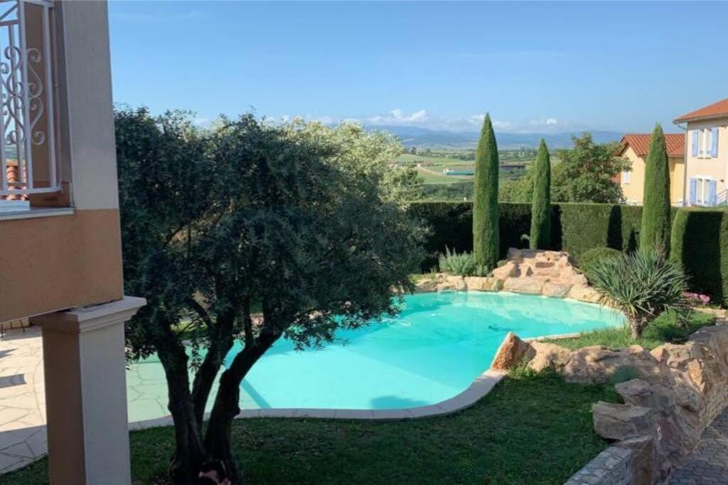 Villa Des Oliviers Avec Piscine Chassagny Екстер'єр фото